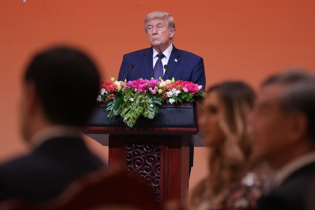 Tổng thống Donald Trump phát biểu trong bữa tiệc chiêu đãi cấp nhà nước với Chủ tịch Trung Quốc Tập Cận Bình tại Đại lễ đường Nhân dân vào thứ Năm, ngày 14/5/2026, tại Bắc Kinh. Ảnh: AP