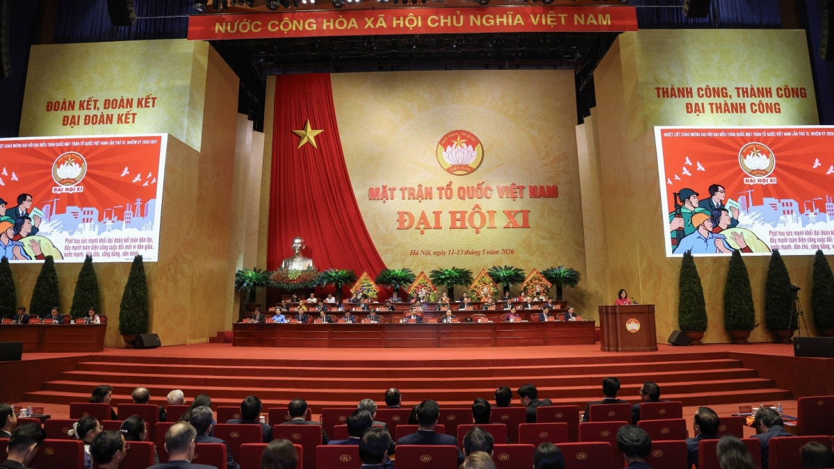be_mac_dai_hoi_xi_mttq.jpg