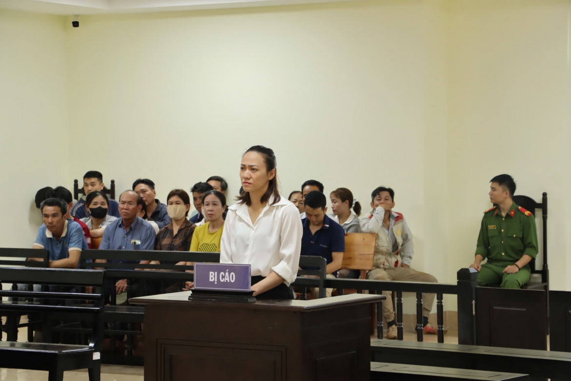 bi_cao_le_thi_cam_chi_tai_phien_xet_xu_phuc_tham_ngay_19_5_1.jpeg