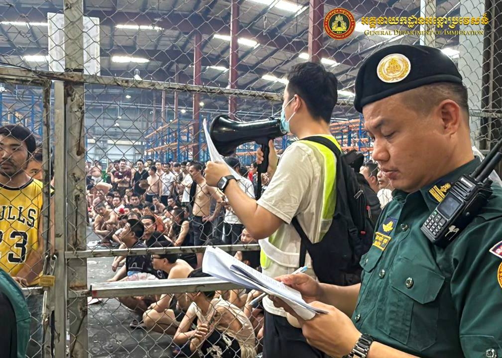 cac_doi_tuong_bi_truc_xuat_khoi_campuchia_anh_tong_cuc_di_tru_3.jpg
