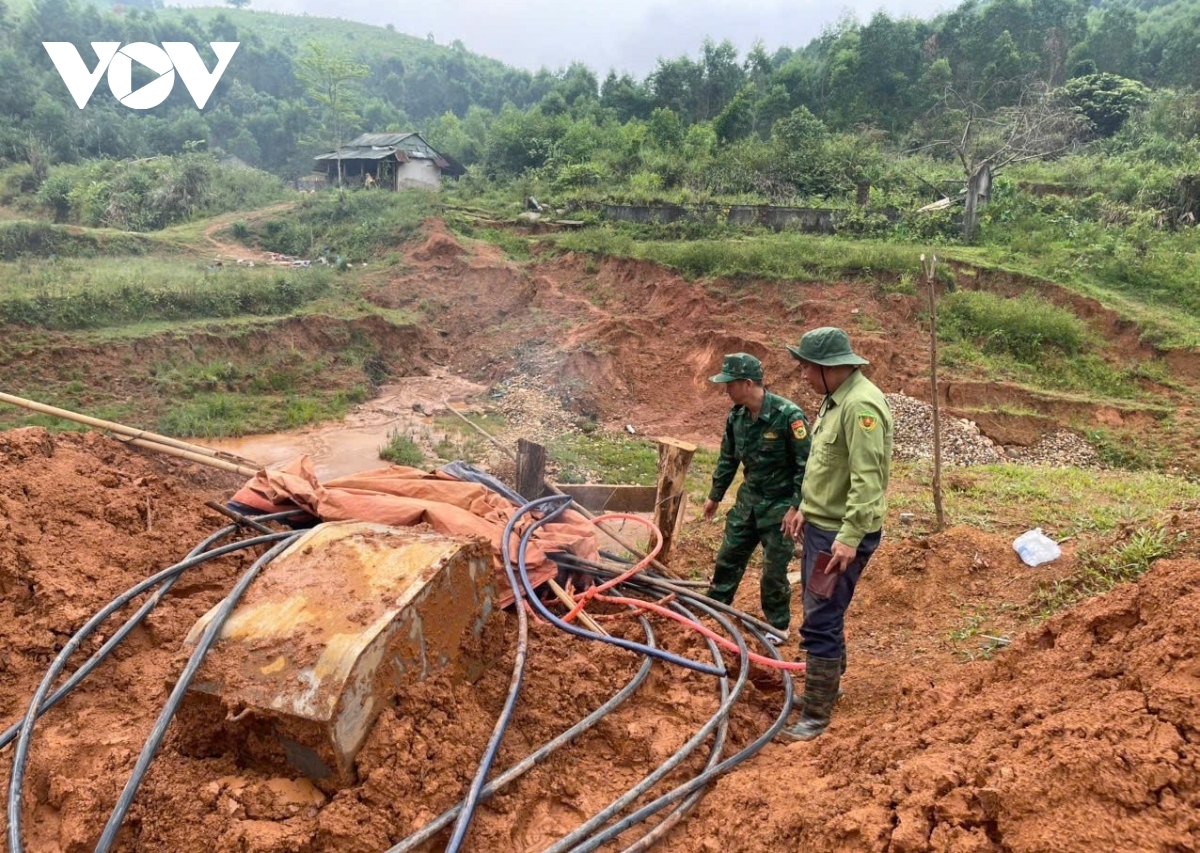 cac_dung_cu_cac_doi_tuong_dung_de_dao_dai_vang_trai_phep_20260509083907_0.jpg