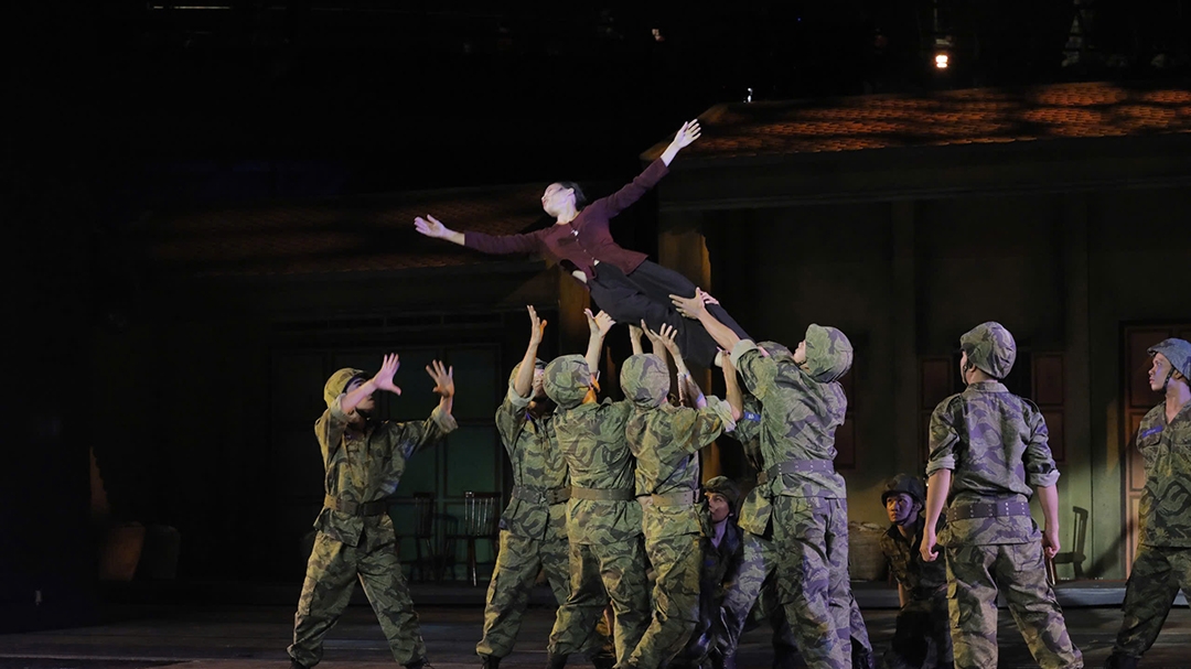 cac_nghe_si_tai_hien_lai_lich_su_80_nam_luc_luong_an_ninh_nhan_dan_thong_qua_cac_chuong_trinh_nghe_thuat.jpg