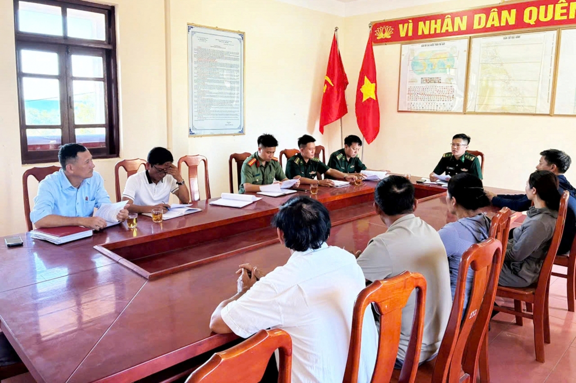 don_bien_phong_ly_hoa_phoi_hop_voi_co_quan_chuc_nang_va_chinh_quyen_dia_phuong_xu_ly_vu_viec.jpg