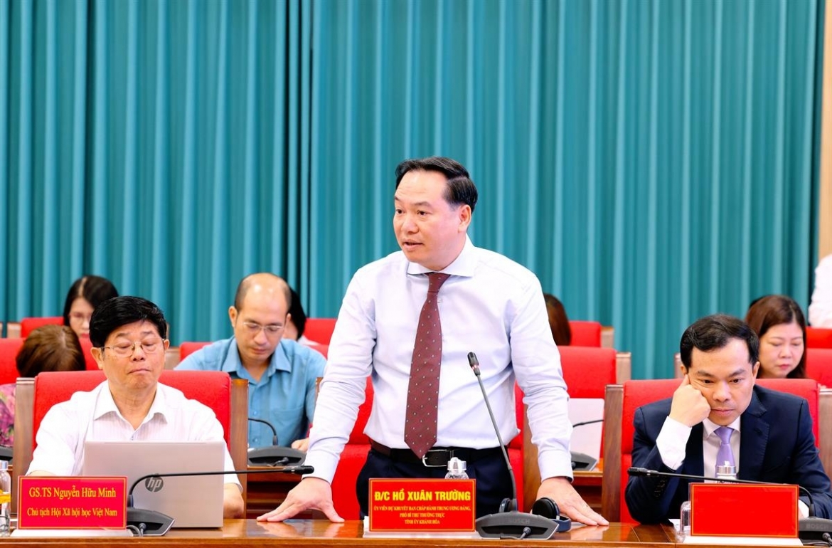 ho_xuan_trung.jpg