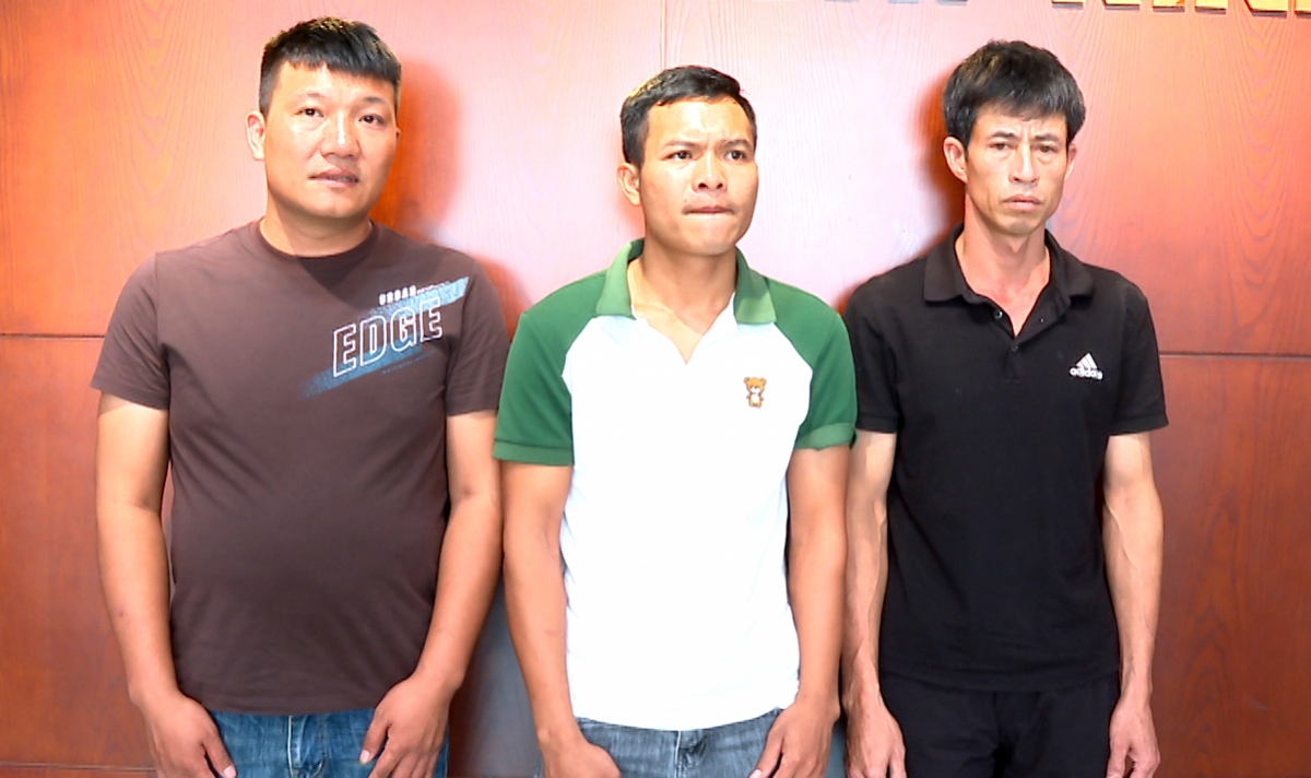 khoi_to_cac_doi_tuong_mua_ban_lon_nhiem_dich_ta_lon_chau_phi_de_giet_mo_ban_ra_thi_truong.jpg
