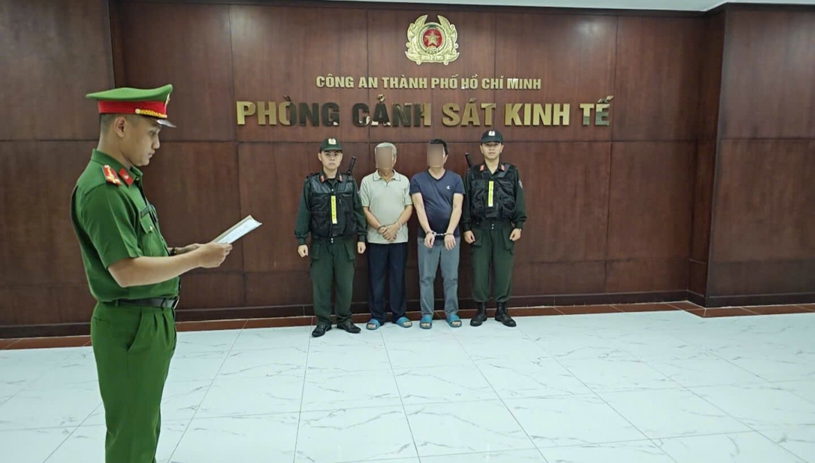 khoi_to_cac_doi_tuong_san_xuat_buon_ban_dong_duoc_gia.jpg