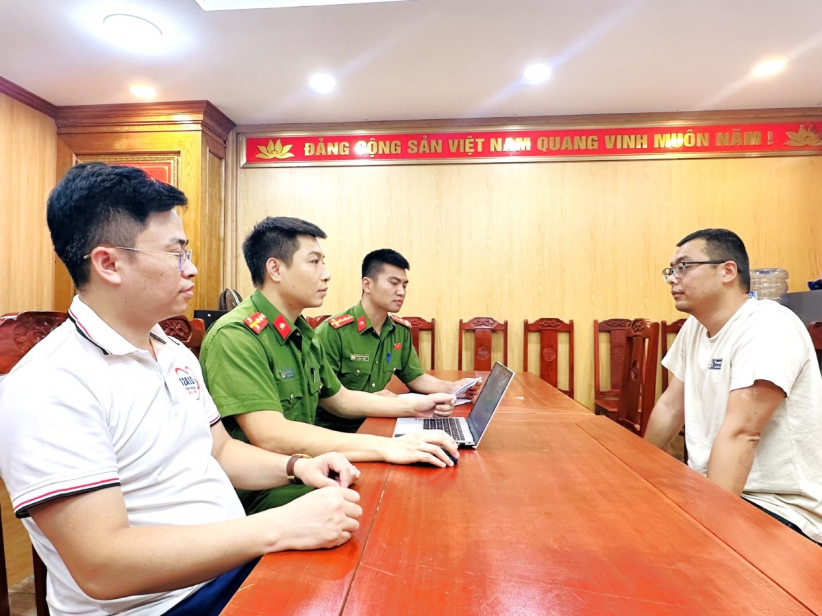 khoi_to_doi_tuong_xa_thai_ra_moi_truong.jpg