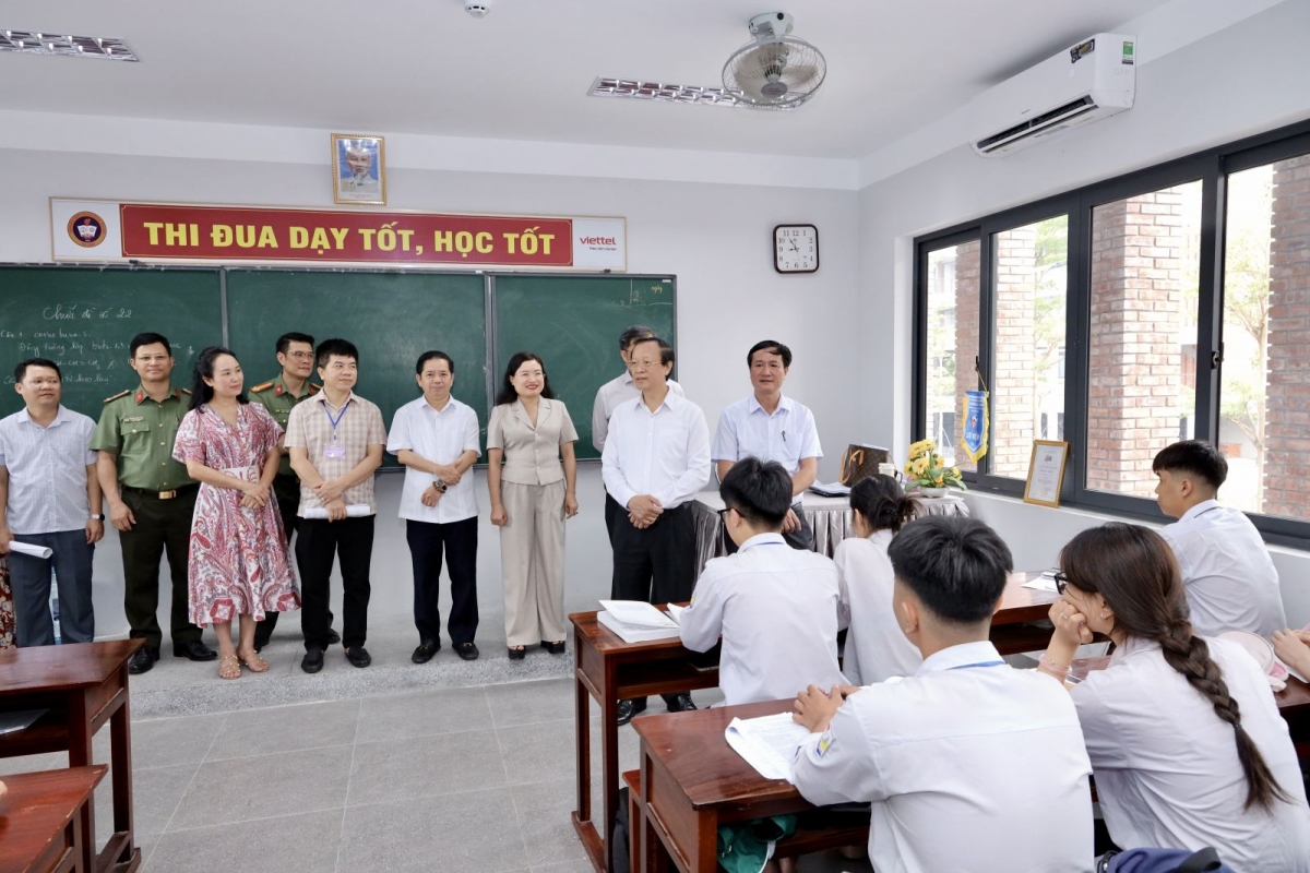 kiem_tra_thi_tot_nghiep_2.jpg