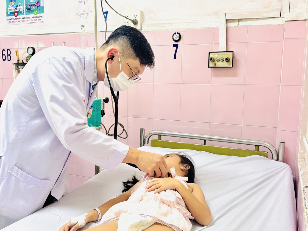 ngo_doc_thuc_pham_gay_anh_huong_den_suc_khoe_nguoi_dan.jpg