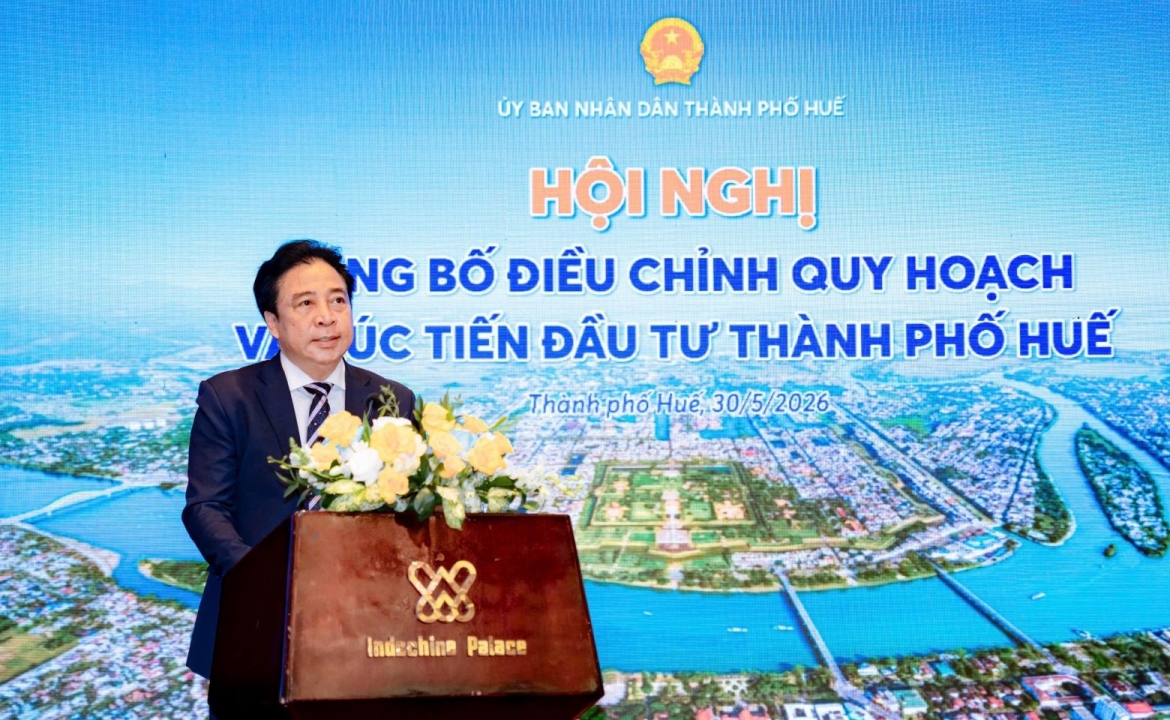 ong_nguyen_khac_toan_chu_tich_ubnd_thanh_pho_hue_phat_bieu_tai_hoi_nghi_20260530172528.jpg