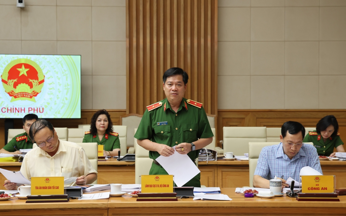 pham_gia_tuc_3.jpg