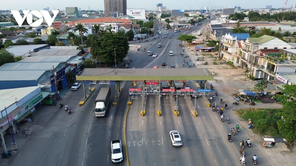 thu-phi.jpg