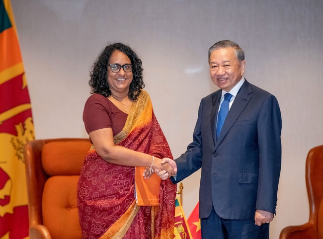 thu_tuong_sri_lanka_va_tong_bi_thu_chu_tich_nuoc_to_lam.jpg
