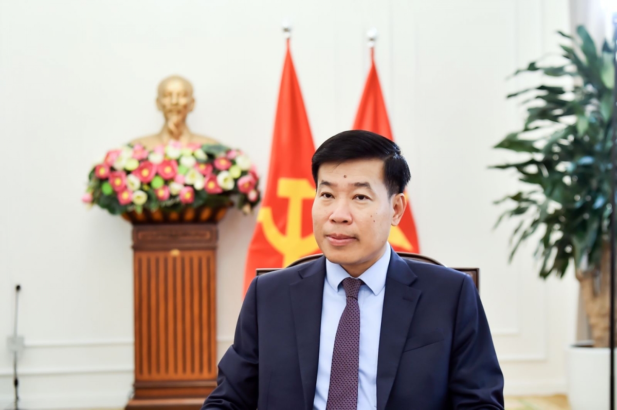 tong_bi_thu_chu_tich_nuoc_to_lam_tham_an_do_mo_xung_luc_moi_viet_-_an.jpeg