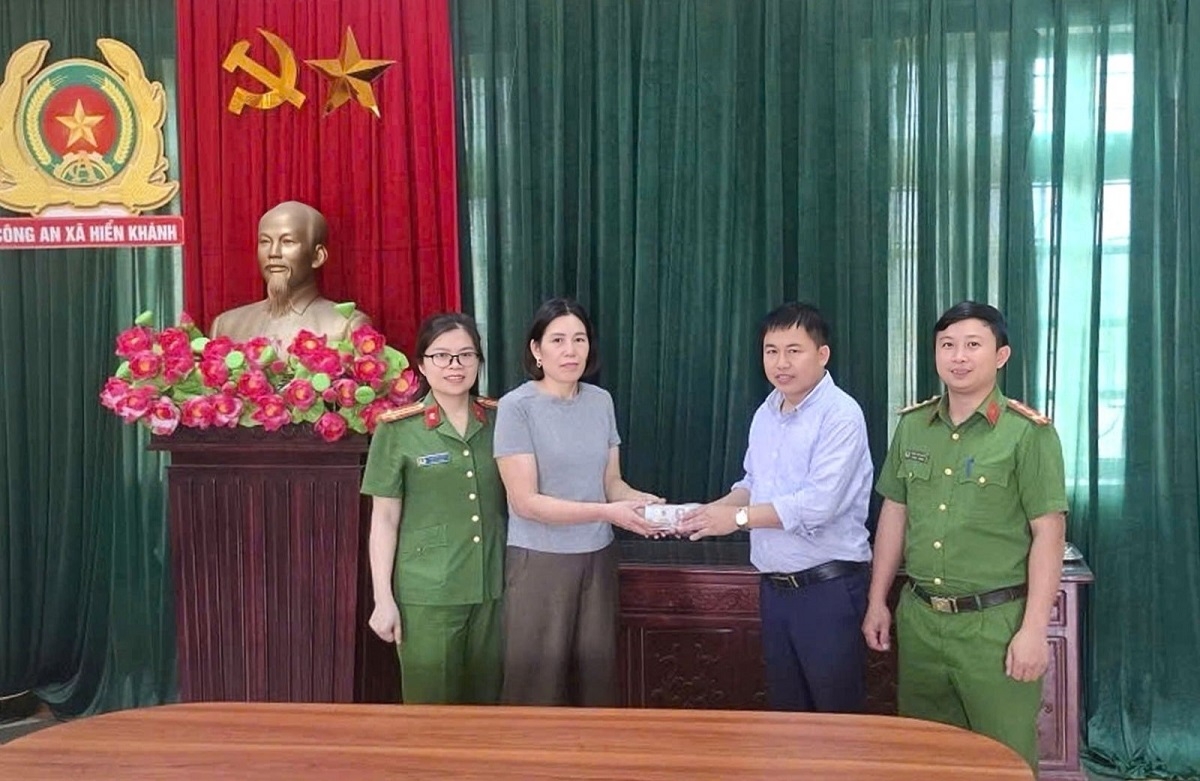 tra_tien_chuyen_nham.jpg