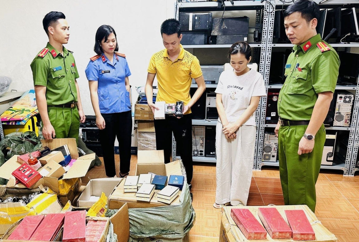 triet_pha_duong_giay_nuoc_hoa_gia_lien_tinh.jpg