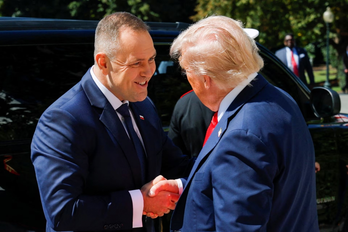Tổng thống Mỹ Donald Trump tiếp đón Tổng thống Ba Lan Karol Nawrocki tại Nhà Trắng ở Washington, ngày 3/9/2025. Ảnh: Reuters