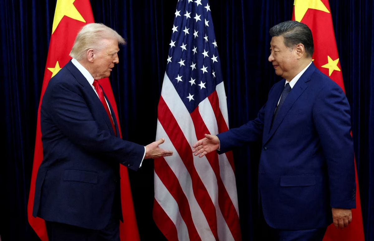 Tổng thống Mỹ Donald Trump và Chủ tịch Trung Quốc Tập Cận Bình tại cuộc gặp song phương bên lề Hội nghị cấp cao APEC ở Busan, Hàn Quốc, ngày 30/10/2025. Ảnh: Reuters