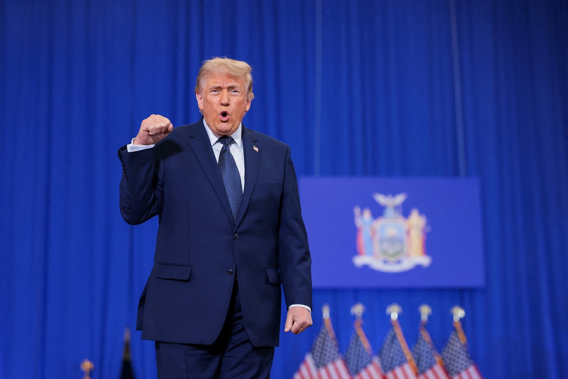 Tổng thống Mỹ Donald Trump tới phát biểu tại Cao đẳng Cộng đồng Rockland ở bang New York, ngày 22/5/2026. Ảnh: Reuters