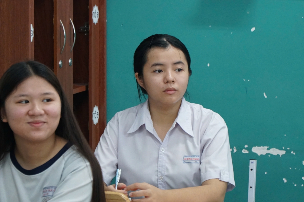 tuong vy con dao.jpeg