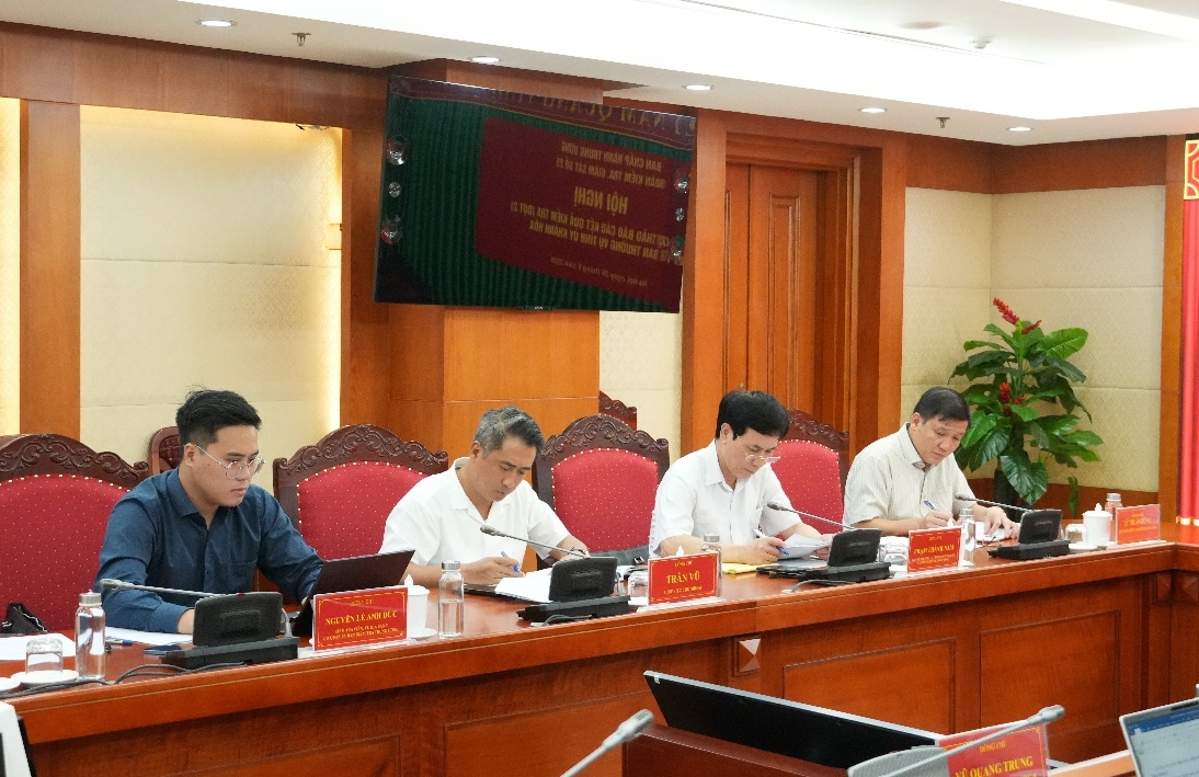 uy_ban_kiem_tra_trung_uong_khanh_hoa3.jpg