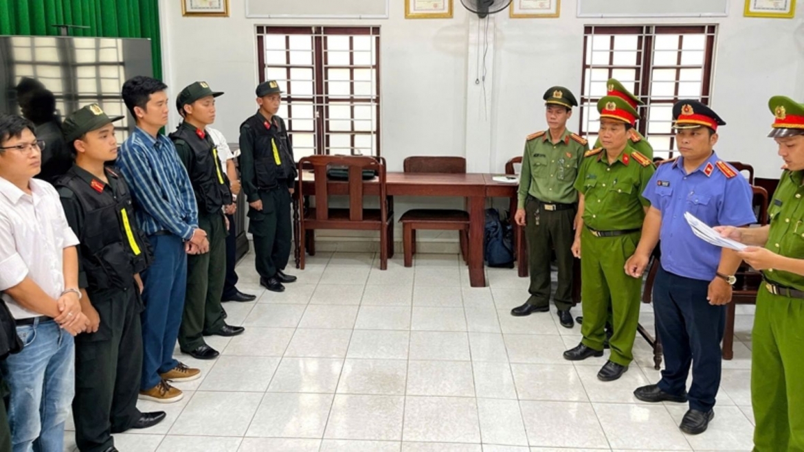 vksnd_khu_vuc_3_phe_chuan_khoi_to_8_bi_can_phe_chuan_lenh_bat_7_bi_can_de_tam_giam_20260523120640.jpg