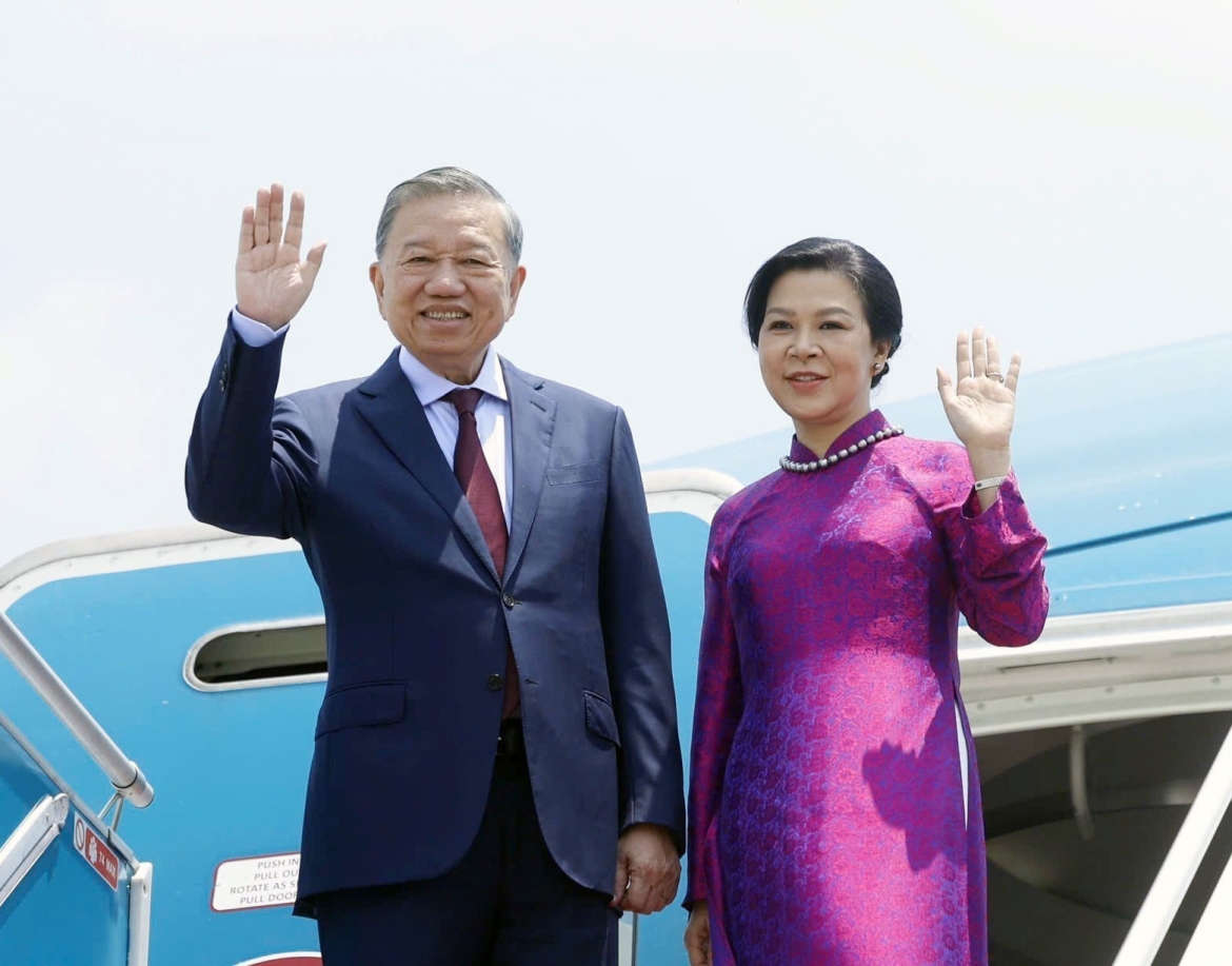 vna-potal-tong-bi-thu-chu-tich-nuoc-va-phu-nhan-len-duong-tham-chinh-thuc-thai-lan-8787180-1662.jpg