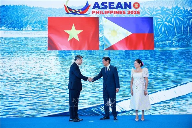vna_potal_thu_tuong_le_minh_hung_du_hoi_nghi_cap_cao_asean_lan_thu_48_stand_1.jpg
