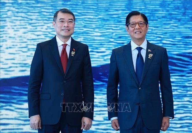 vna_potal_thu_tuong_le_minh_hung_du_hoi_nghi_cap_cao_asean_lan_thu_48_stand_2.jpg