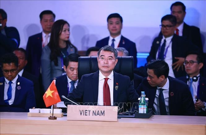 vna_potal_thu_tuong_le_minh_hung_du_phien_toan_the_hoi_nghi_cap_cao_asean_lan_thu_48_stand.jpg
