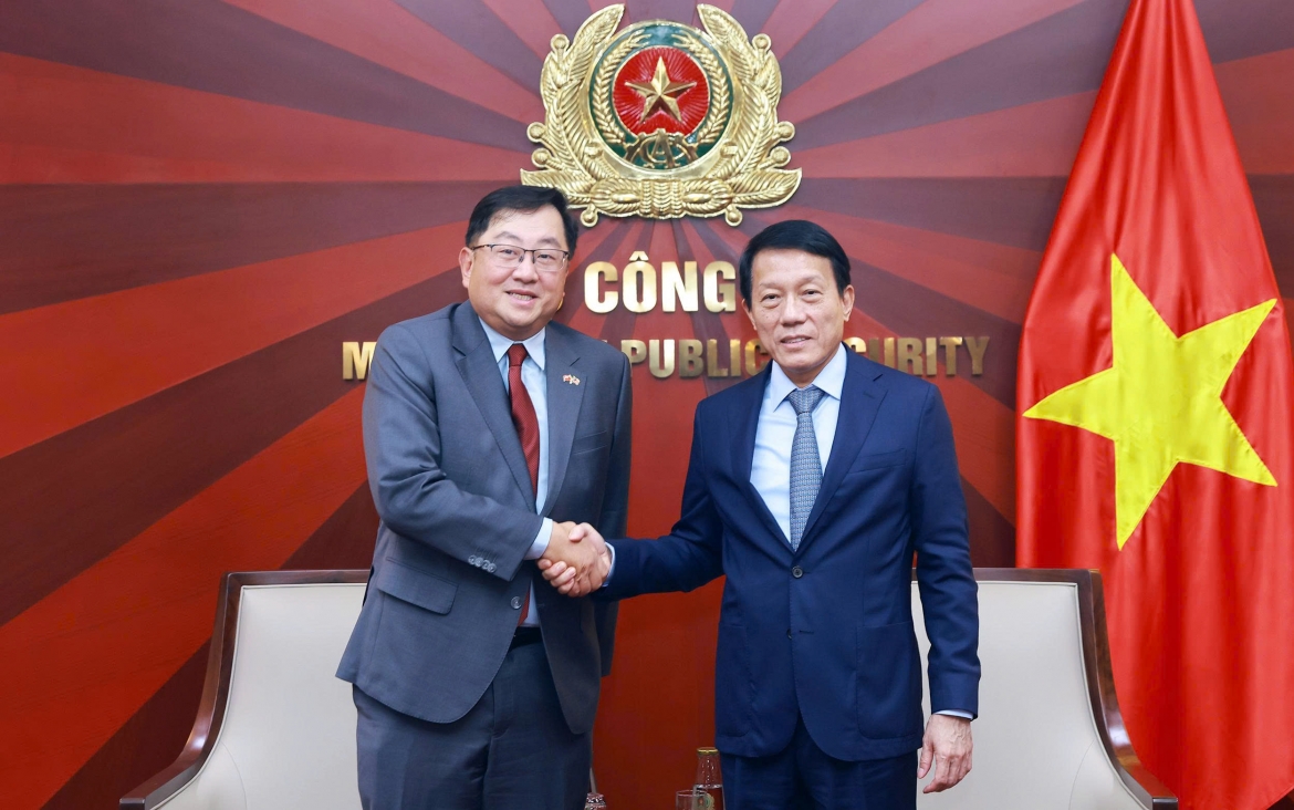 11-06_bo_truong_luong_tam_quang_va_dai_su_malaysia_tai_viet_nam_dato_tan_yang_thai.jpg