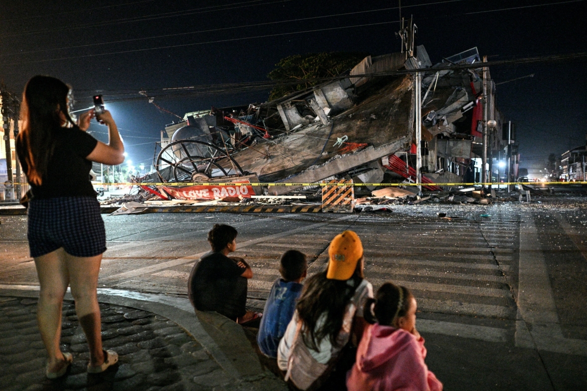 2026-06-08t121749z_450624633_rc2lplar21oo_rtrmadp_3_philippines-quake_rs.jpg