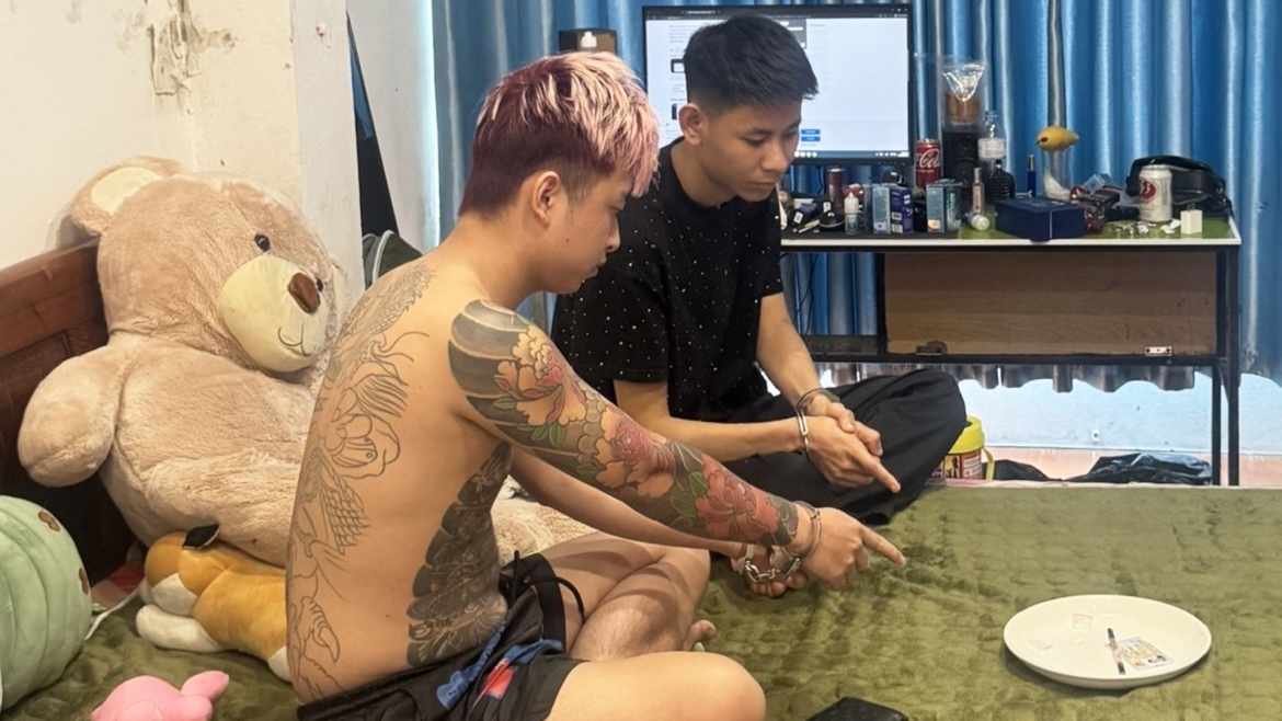 bat_giu_nhieu_doi_tuong_tang_tru_to_chuc_su_dung_ma_tuy_o_thai_nguyen_2.jpg