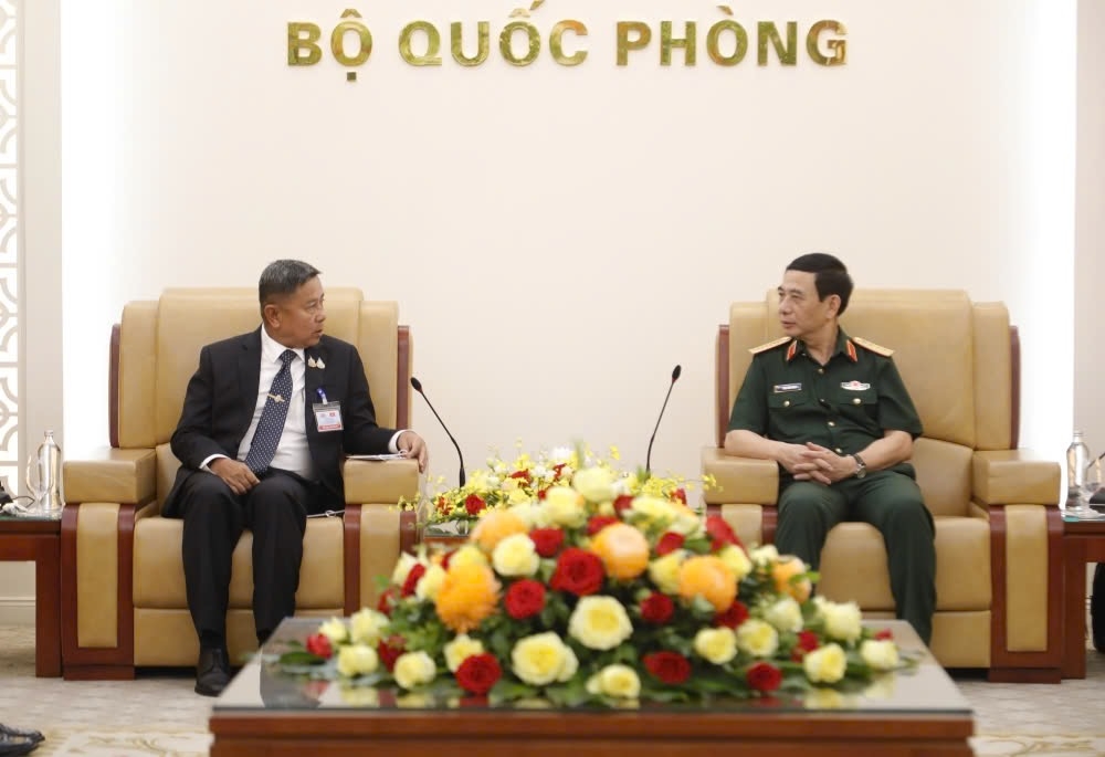 dai_tuong_phan_van_giang_hoi_kien_bo_truong_quoc_phong_thai_lan.jpg
