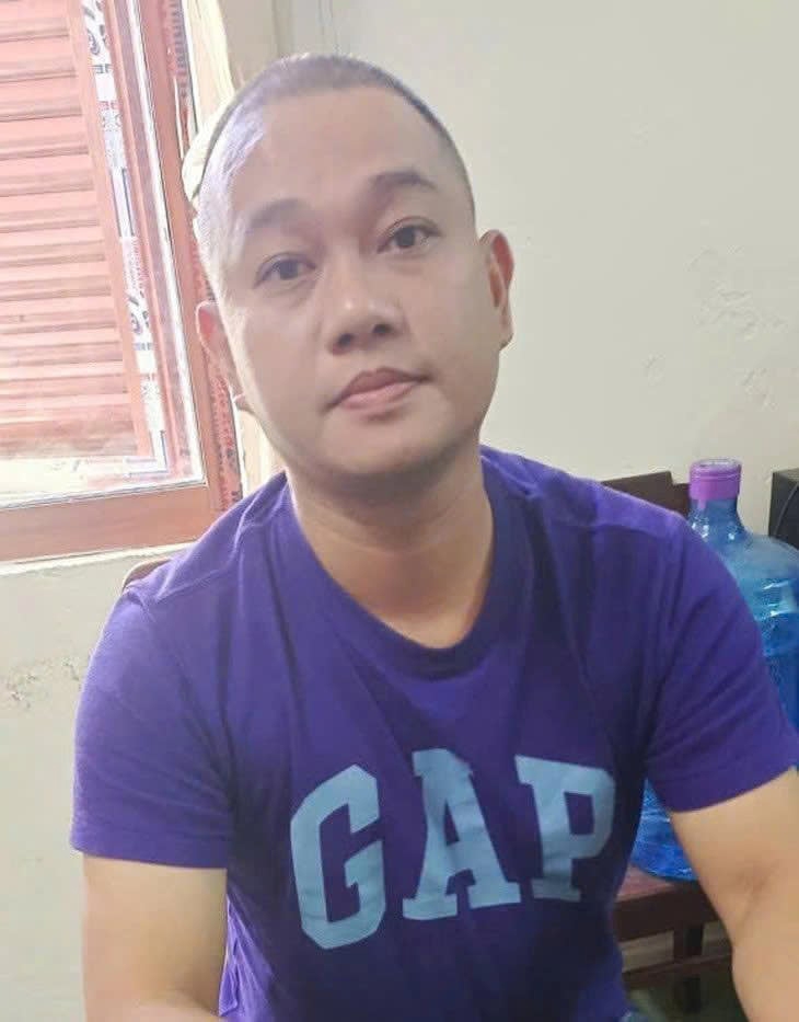 doi_tuong_hoang.jpg