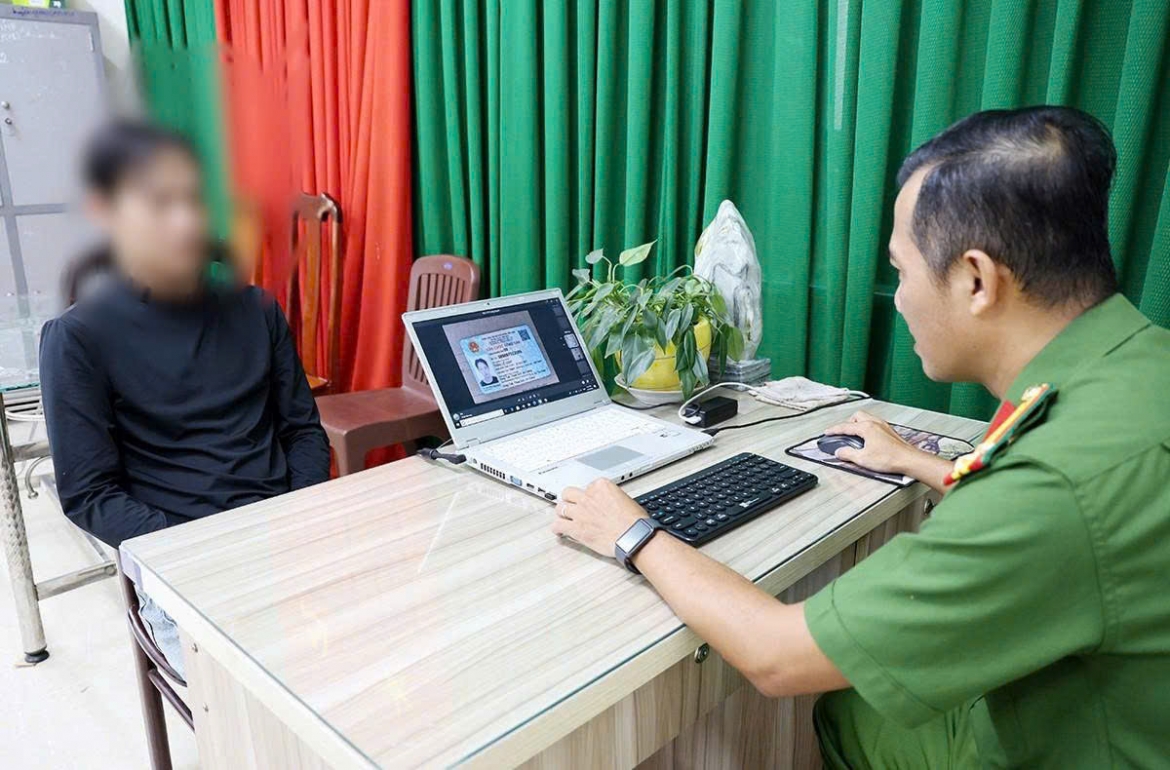 doi_tuong_tran_le_linh_tai_co_quan_cong_an.jpg