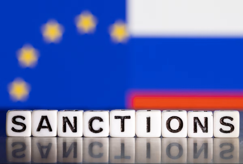 EU bổ sung trừng phạt hơn 80 cá nhân và tổ chức liên quan Nga. Ảnh: Reuters