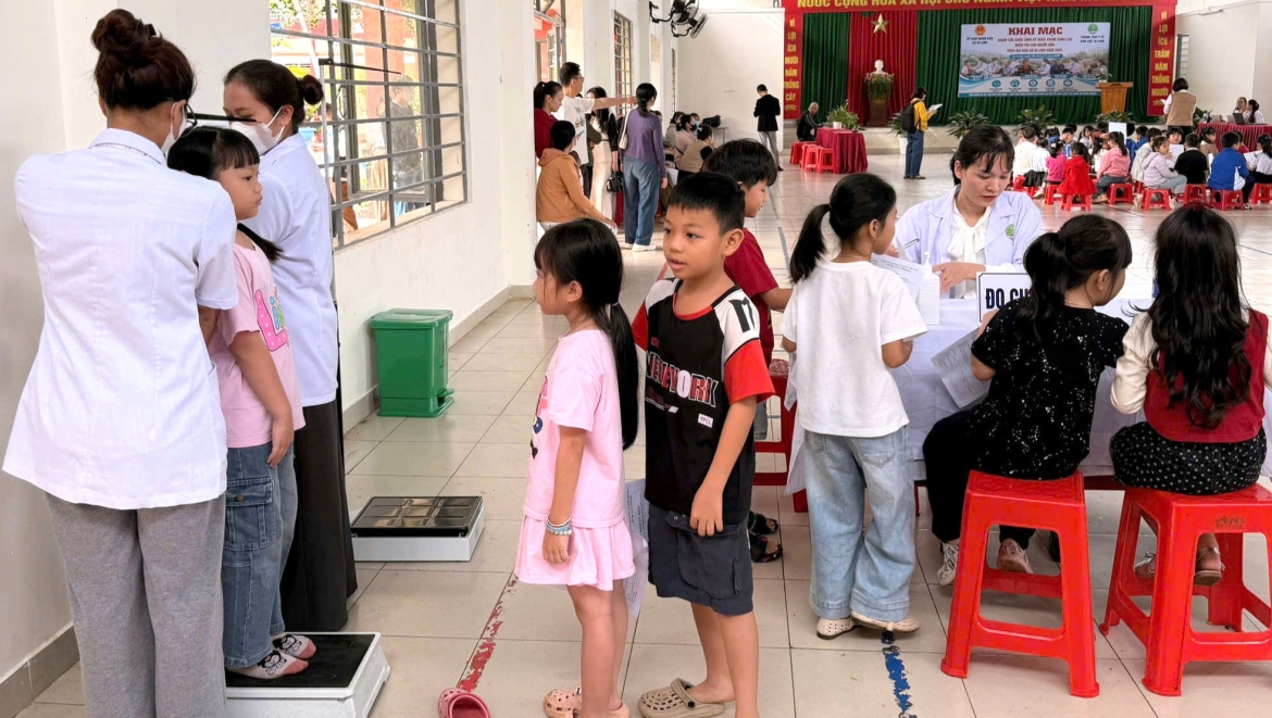 gan_70000_nguoi_dan_tinh_lam_dong_1.jpg