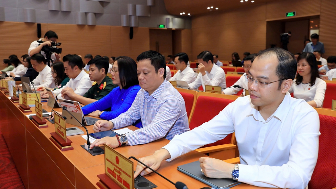 ha_noi_tang_qua.jpg