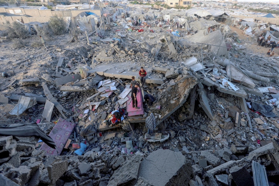 Ít nhất 9 người thiệt mạng do các cuộc tấn công của Israel tại Gaza  (Ảnh: Reuters).