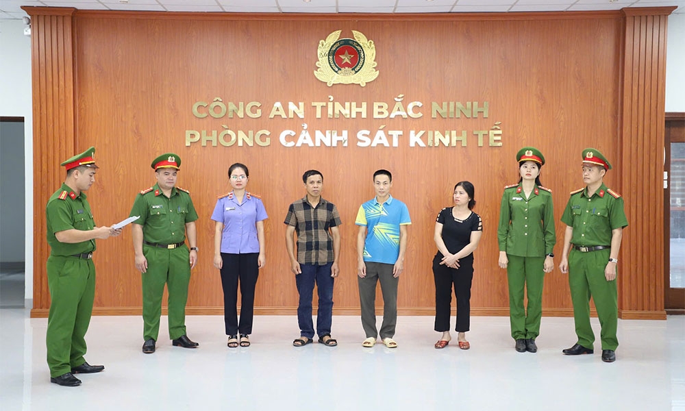 khoi-to-co-so-san-xuat-gia-do-ban-bac-ninh.jpg.jpg