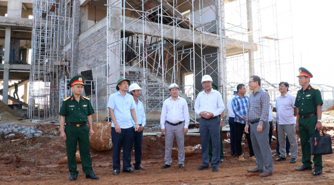 lam_dong_hoan_thanh_2_truong_noi_tru_lien_cap_bien_gioi_2.jpg