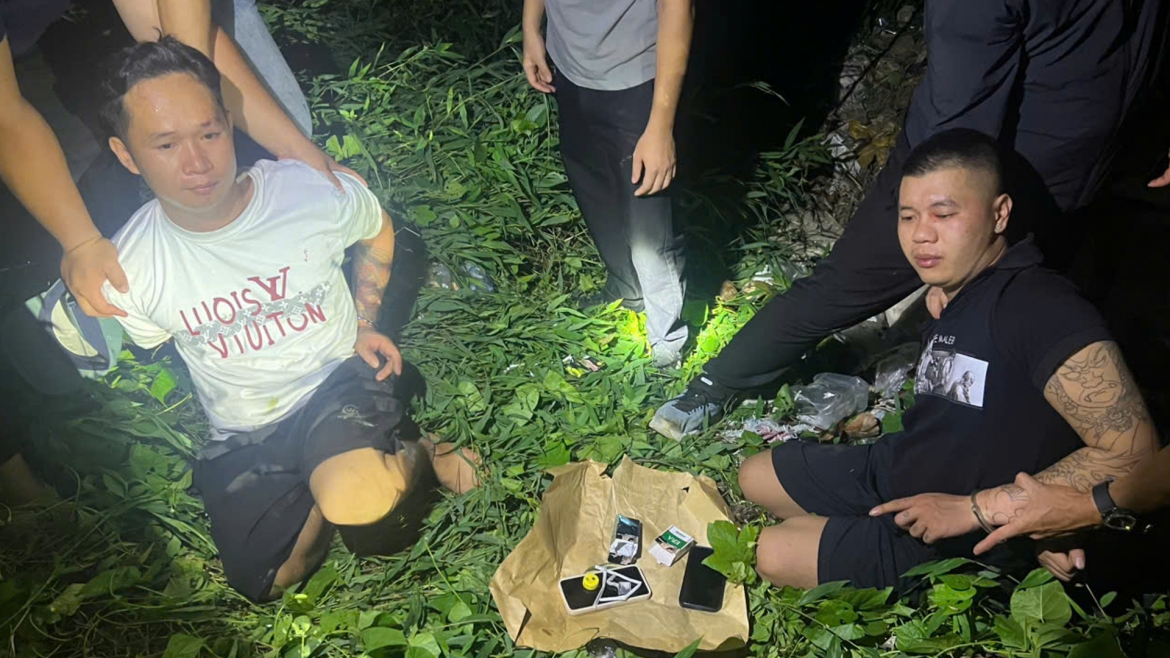 lien_tiep_bat_giu_cac_doi_tuong_tang_tru_ma_tuy_tai_ha_noi_trong_mot_ngay.jpg