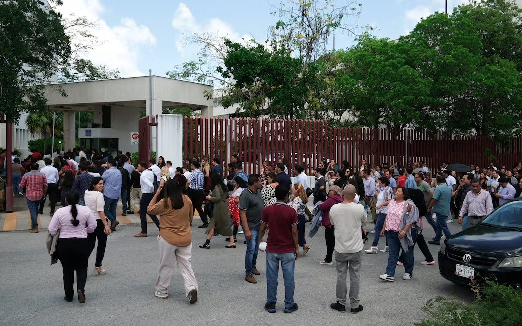 nguoi dan Mexico so tan dong dat, dong dat Mexcio, dong dat Cuba 6-2026 -reu.jpg