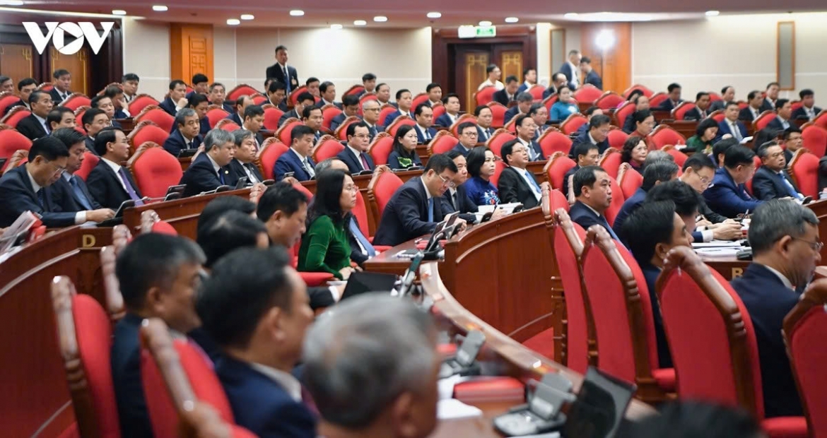 quy_dinh_ve_cham_soc_suc_khoe_can_bo_dien_trung_uong_quan_ly.jpg
