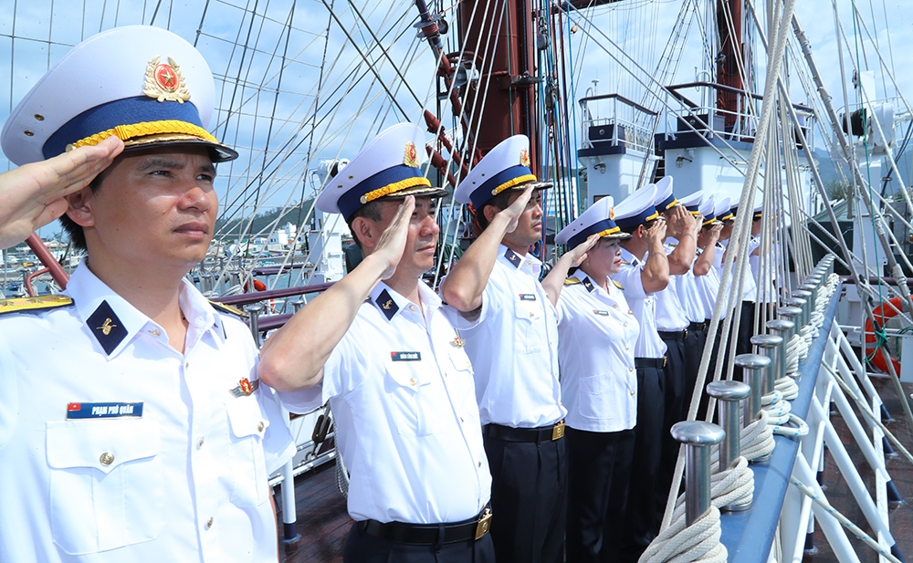 tau_buom_286_hoan_thanh_chuyen_hai_trinh_doi_ngoai_quoc_phong_hon_1.600_hai_ly_1.jpg