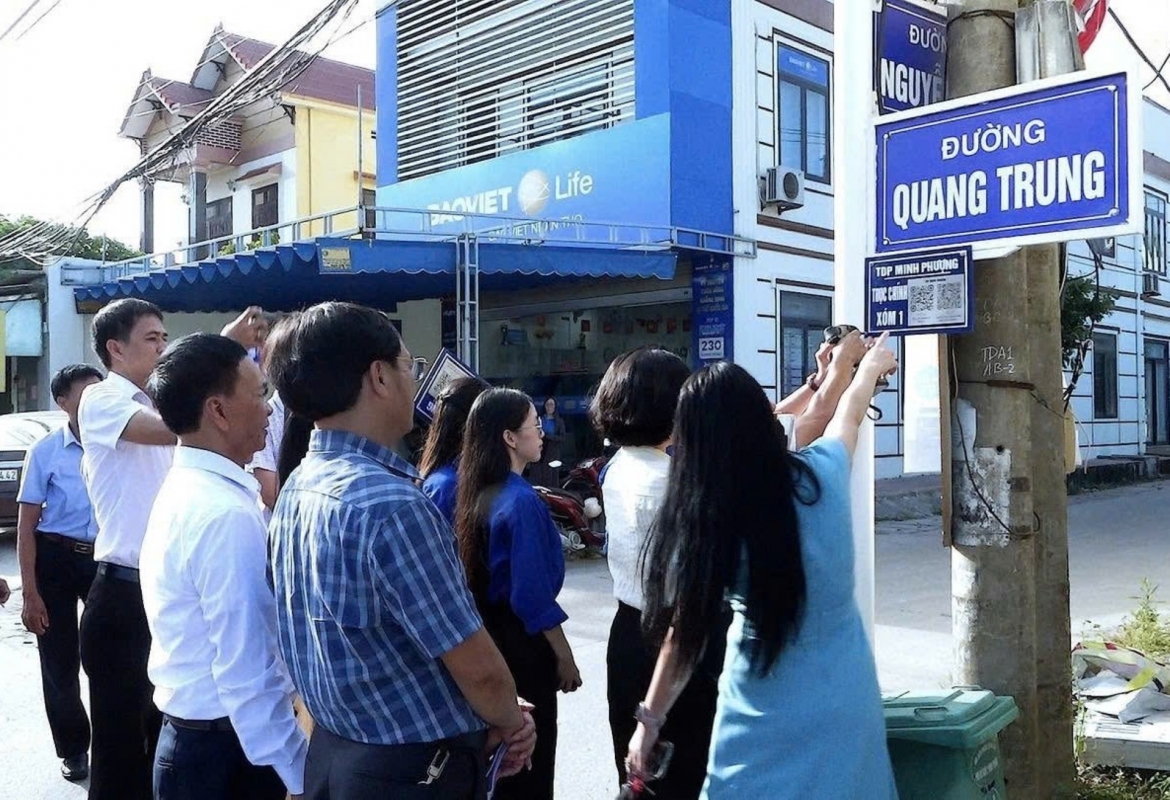 to_dan_pho_minh_phuong_phuong_bac_gianh_trien_khai_mo_hinh_qr_so_nha_kien_tao_cong_dong_so_.jpg