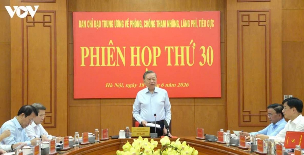 tong bi thu chu tri phien hop 30 ban chi dao chong tham nhung.jpg