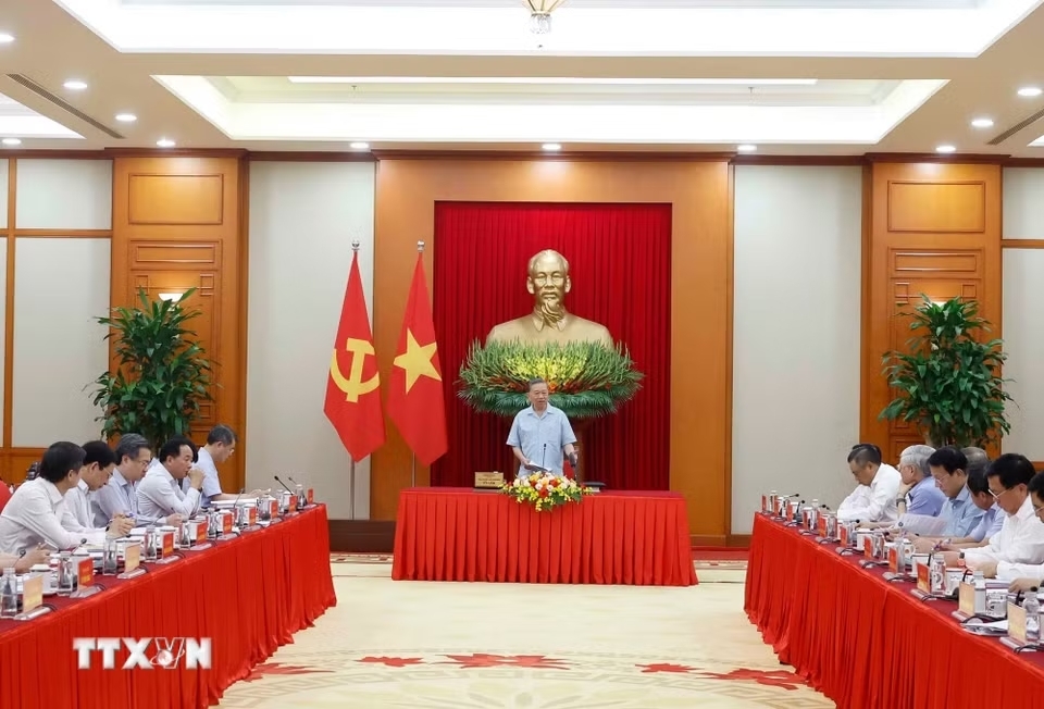 tong-bi-thu-chu-tich-nuoc-chu-tri-cuoc-lam-viec-ve-de-an-doi-moi-mo-hinh-phat-trien-dat-nuoc-1.jpg