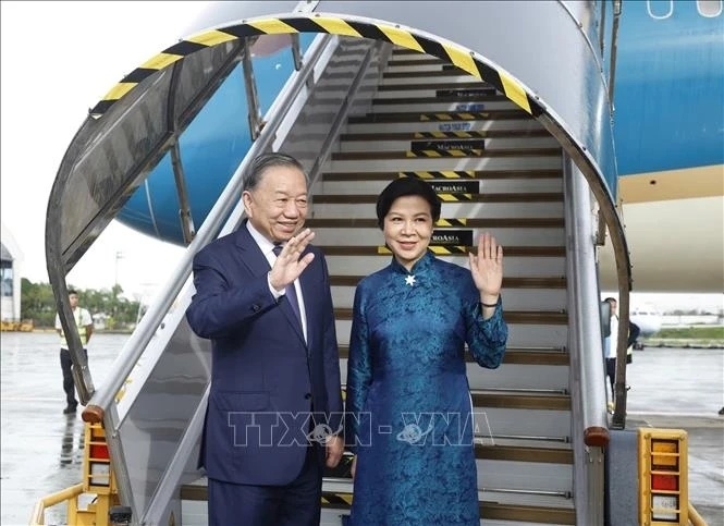 tong_bi_thu_chu_tich_nuoc_to_lamjpg.jpg